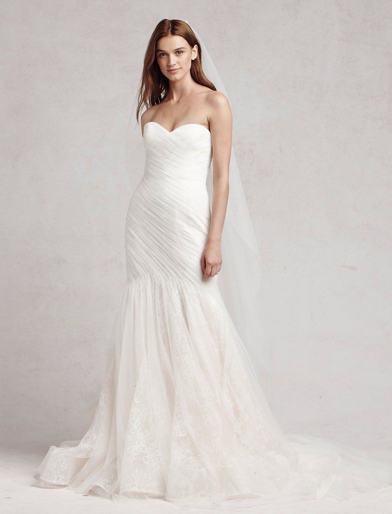 Designer: Monique Lhullilier