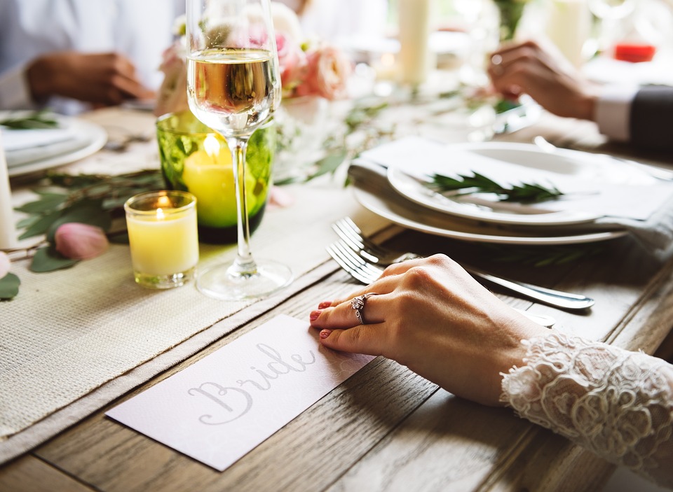 Modern-Day-Guide-to-Save-the-Dates